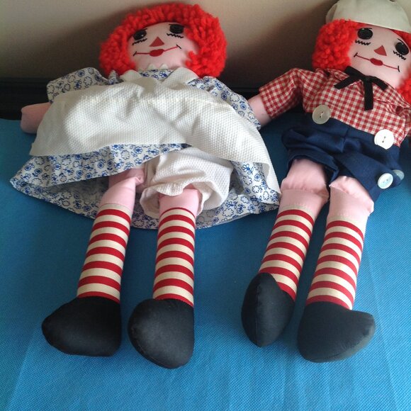 Vintage Raggedy Ann and Andy Plush Decorative Dolls - Picture 12 of 13